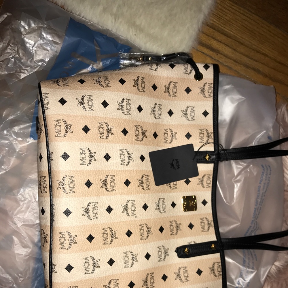 Mcm purse brand new with tags